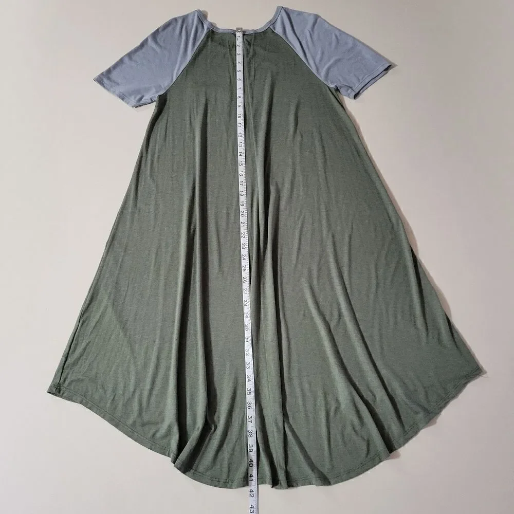 LuLaRoe Carly Green Swing Dress Scoop-neck Short Sleeve Hi-Low Hemline